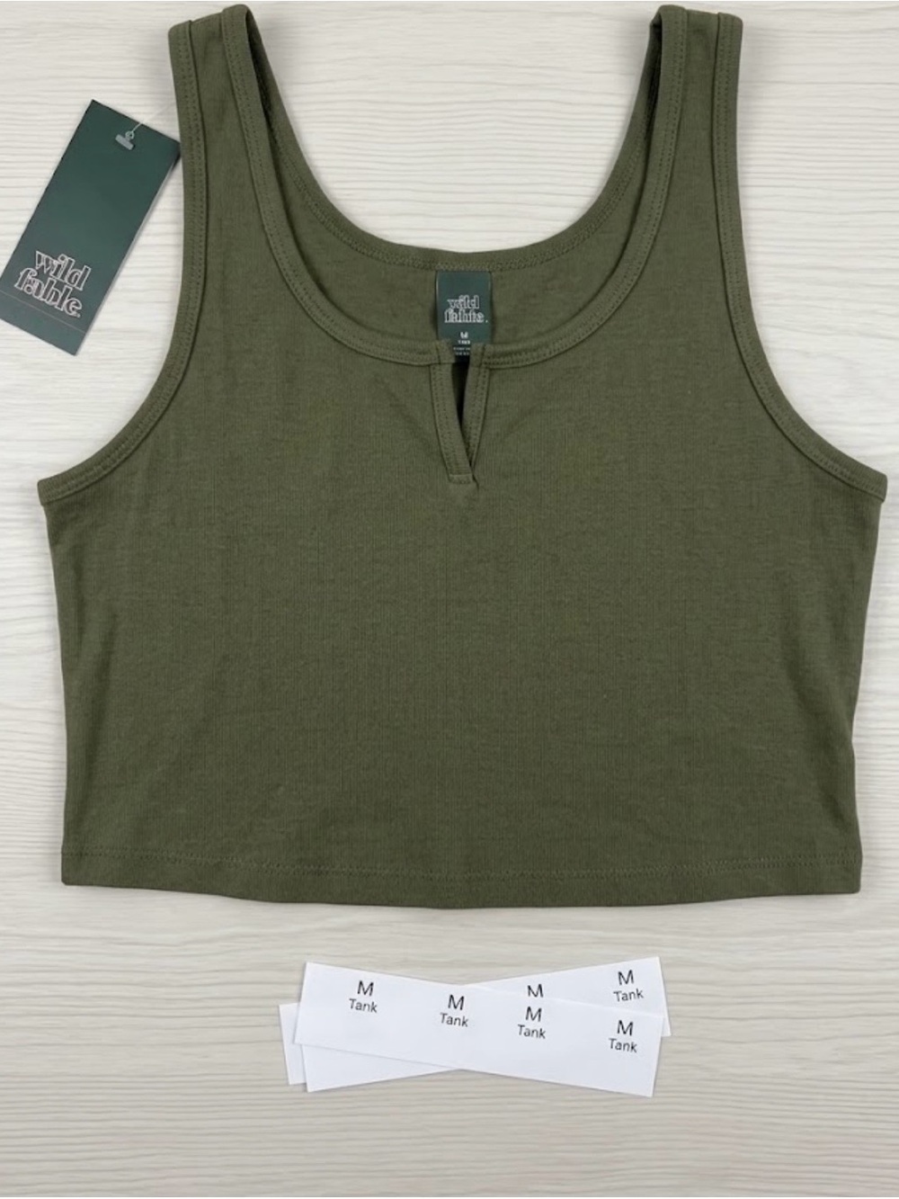 Wild Fable Women’s Olive Green Notch-Neck Cropped Tank Top - NWT - Size Medium